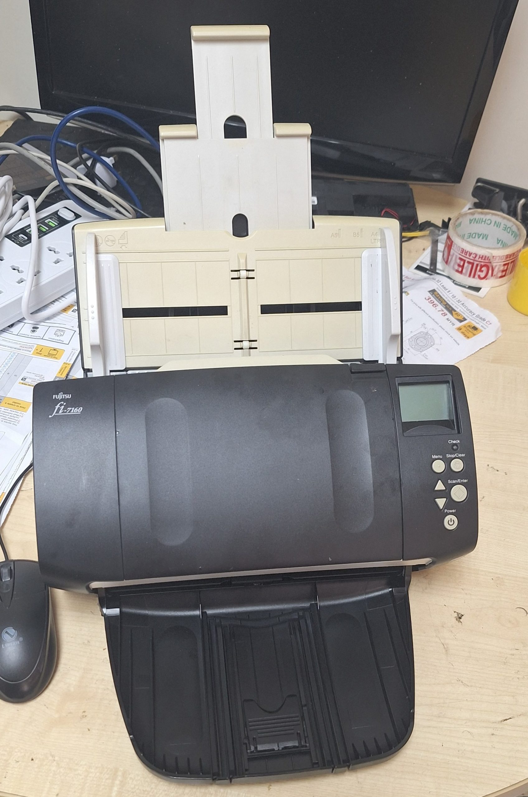 Fujitsu fi-7160 Front - Copy - Copy